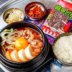 韓国感あふれるランチメニュー！