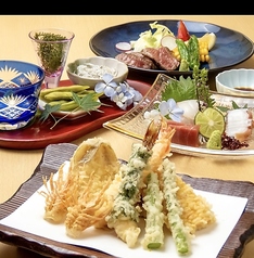淡路や明石の天然素材で造る料理の数々をご堪能ください
