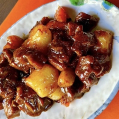 ジャガイモとスペアリブ醤油炒め