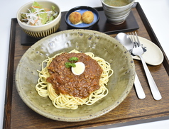 器とスパゲッティあべのやの写真