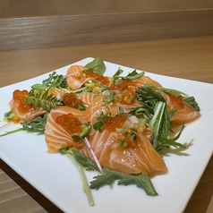 富士山サーモンとイクラのカルパッチョ