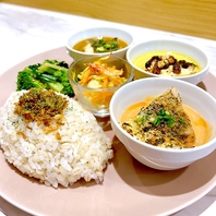 サカナとスパイスソース＆モチモチ「もち麦ごはん」