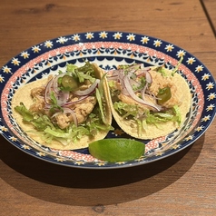 プルド系ポークタコス(carnitas)