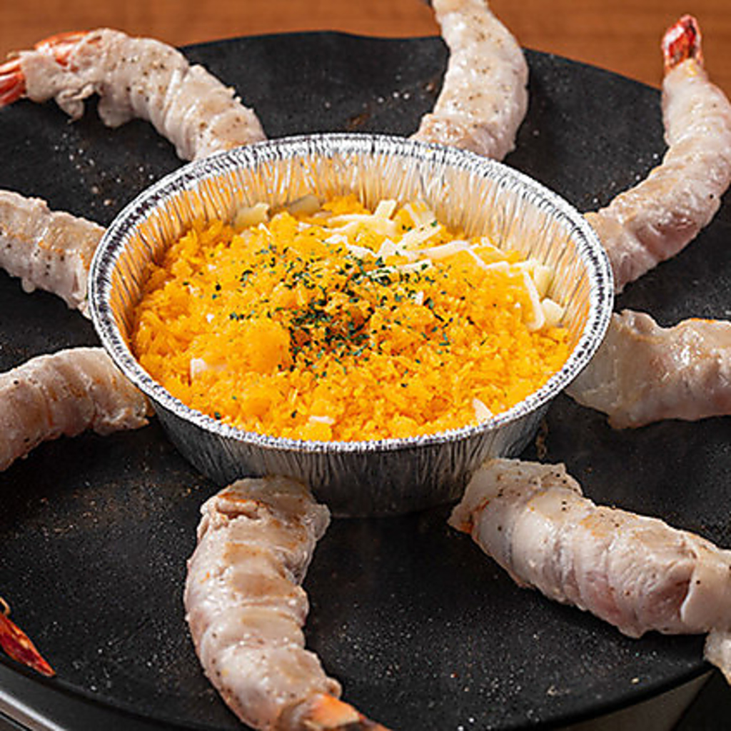 ネオン輝く韓国屋台居酒屋で美味しい料理と旨い酒をご堪能ください♪