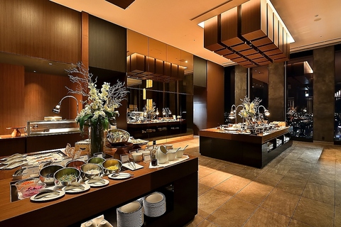 Sky Dining XJC_CjO V ÉvXze XJC^[