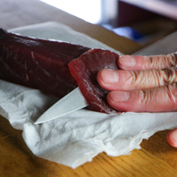 じっくり熟成させ、ねっとりとした旨味を楽しむ熟成魚