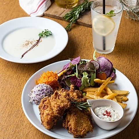 �}�U�[���[���J�t�F���Ð�X