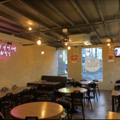 小さな韓国 あぷろ二日市店の雰囲気1