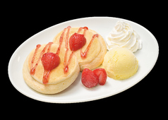 かわいらしい！！苺パンケーキ