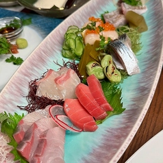 全国各地から新鮮な鮮魚を様々な調理法で