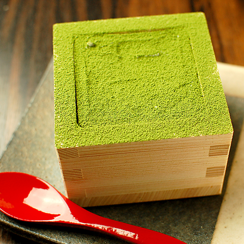 数量限定の抹茶ティラミスや黒糖カタラーナなどデザートも絶品です！