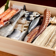 確かな目利きと店内仕込みの料理