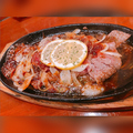 料理メニュー写真&nbsp;ひづめのレモンステーキ　牛