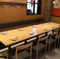 【7名様~10名様向けテーブル席】