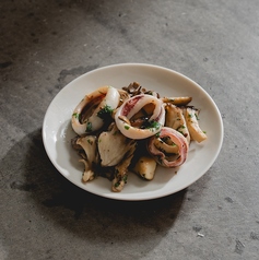 魚介とキノコ/ガーリックソテー (Seafood & Mushrooms Garlic Saute)