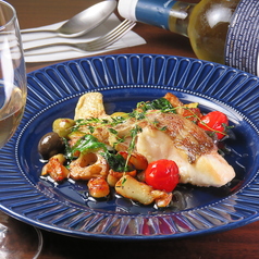 天然真鯛のアロスト～香草オイルとバルサミコ～