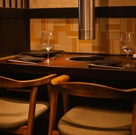 カップルにぴったりのカウンター席