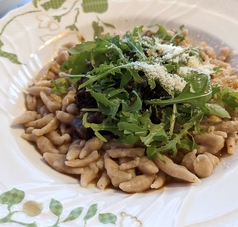 自家製手打ち蕎麦粉のシュペッツレ/牡蠣ソース