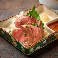 新鮮な大山鶏を使用した希少部位『白レバー』。