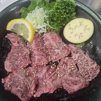 厳選した新鮮なお肉を贅沢に使用！お肉本来の味を堪能◎