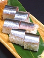 料理メニュー写真 秋刀魚の棒鮨