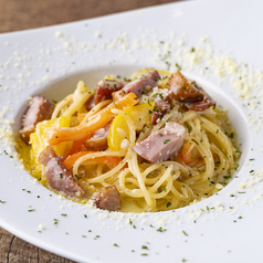 鶏とパプリカのクリームパスタ