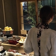 女将さんのいるカウンター