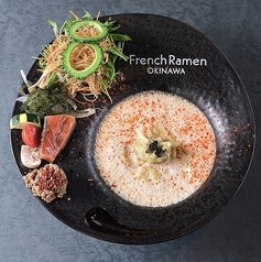フレンチソーキそば専門店 Salmon Noodle 3.0 首里店の特集写真