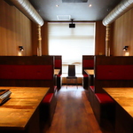 清潔感に溢れた広々空間♪ 広々とした空間は普段使いから会社宴会など、どんなシーンにもぴったり◎