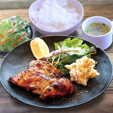 スパイス炭火酒場タンドールのおすすめ料理1