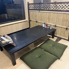 足を伸ばして寛げる畳の空間は、まるで実家に帰ってきたような居心地の良さです◎