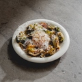 料理メニュー写真&nbsp;芽キャベツフリット/半熟卵/パルミジャーノ (Fried Brussels Sprouts/Soft-boiled Egg/Parmigiano)