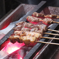 炭火で表面はパリッと焼きあげ、うまみ成分を閉じ込める