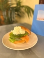 料理メニュー写真&nbsp;アボカドスモークサーモン