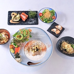 フレンチソーキそば専門店 Salmon Noodle 3.0 首里店の特集写真
