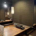 暖簾を降ろすと半個室に！プライベートもしっかり確保◎お子様連れのご家族やデート使いにもどうぞ♪