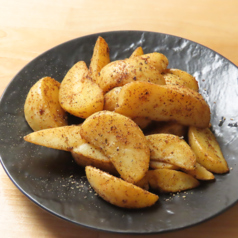 スパイシーフライドポテト