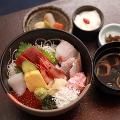海鮮丼