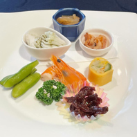 彩り豊か♪自慢の冷菜盛り合わせ