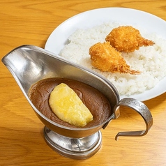 カニ爪付きのカニクリームコロッケカレー