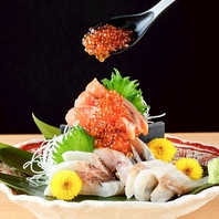 鮮度抜群！！こぼれいくらの海鮮５種盛り合わせ