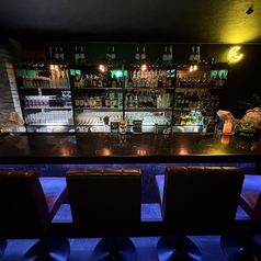Jouer&Beats Bar Table.9
