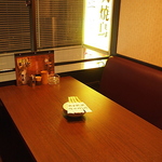 4名様まで可の半個室がございます！ 他には2名様まで可の半個室もございます♪ぜひ、ご利用下さい！