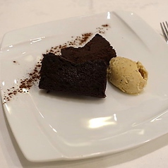 セレーノ特製 チョコレートケーキ ノチェッロ風味