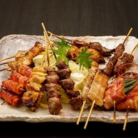 四季折々の旬の魚介と種類豊富な串料理が自慢◎