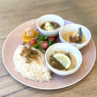 サカナとスパイス＆モチモチ「もち麦ごはん」