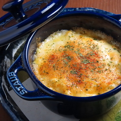 新じゃがとベーコンのタルタルチーズ焼き