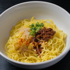 〆もガッチリ汁無ラーメン