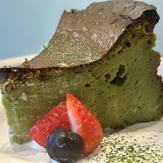 抹茶のバスクチーズケーキ