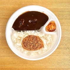 20.一鉄謹製《飛騨牛すじ肉カレー》飛騨牛コロッケ付
